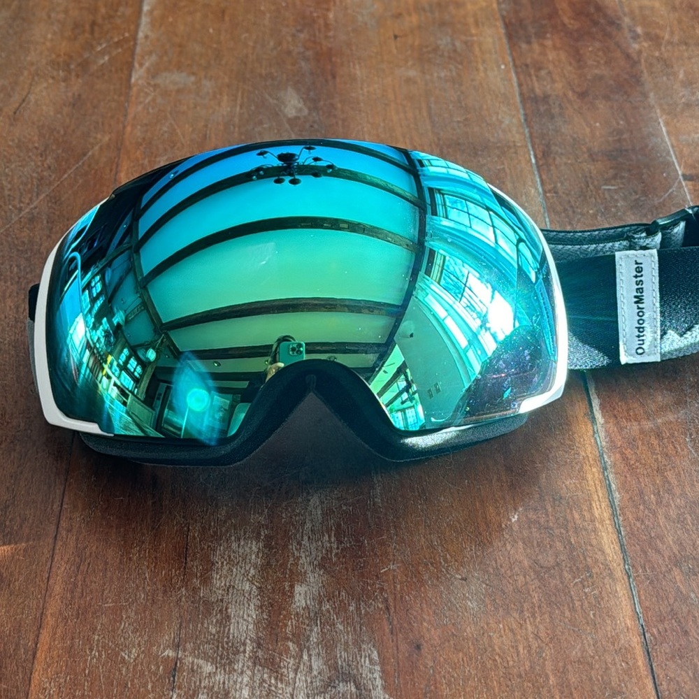Outdoor Master Ski Goggles PRO Frameless Interchangeable Lens